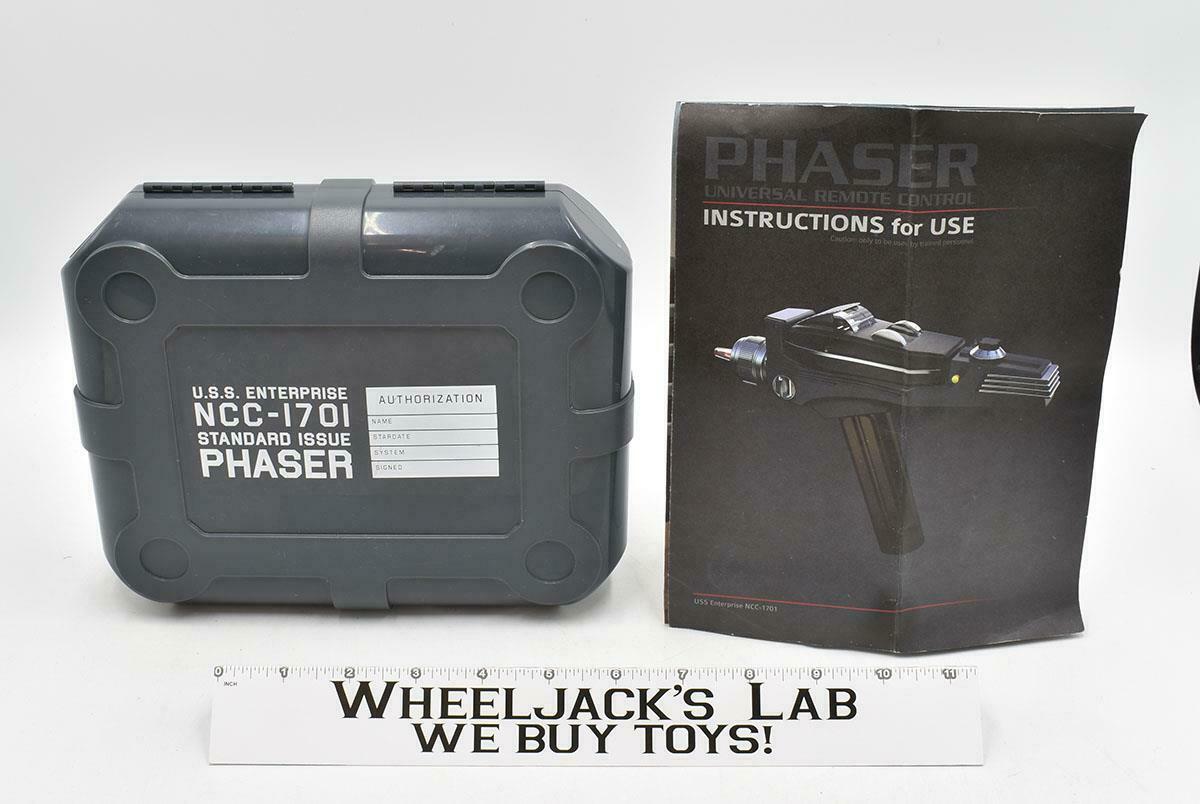 その他 STAR TREK U.S.S. L-PLATED PHASER The Original Series Phaser Rifle Scaled Prop Replica by