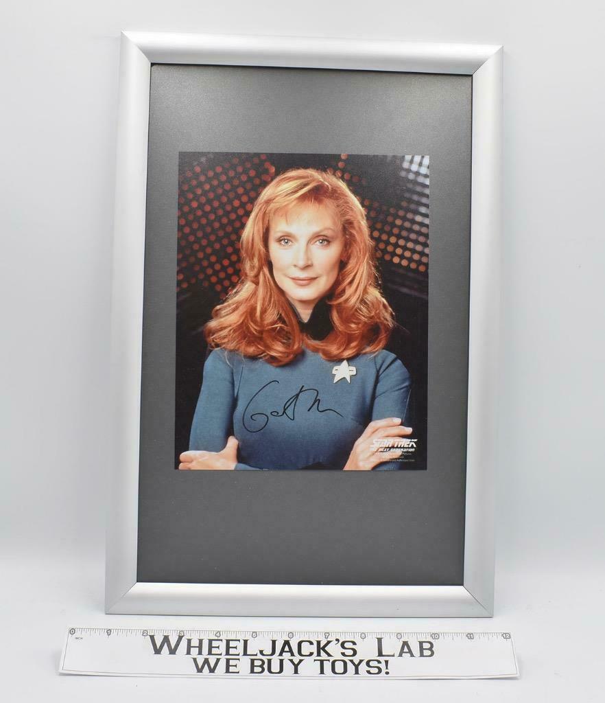Dr. Beverly Crusher Star Trek Gates McFadden AUTOGRAPHED Picture