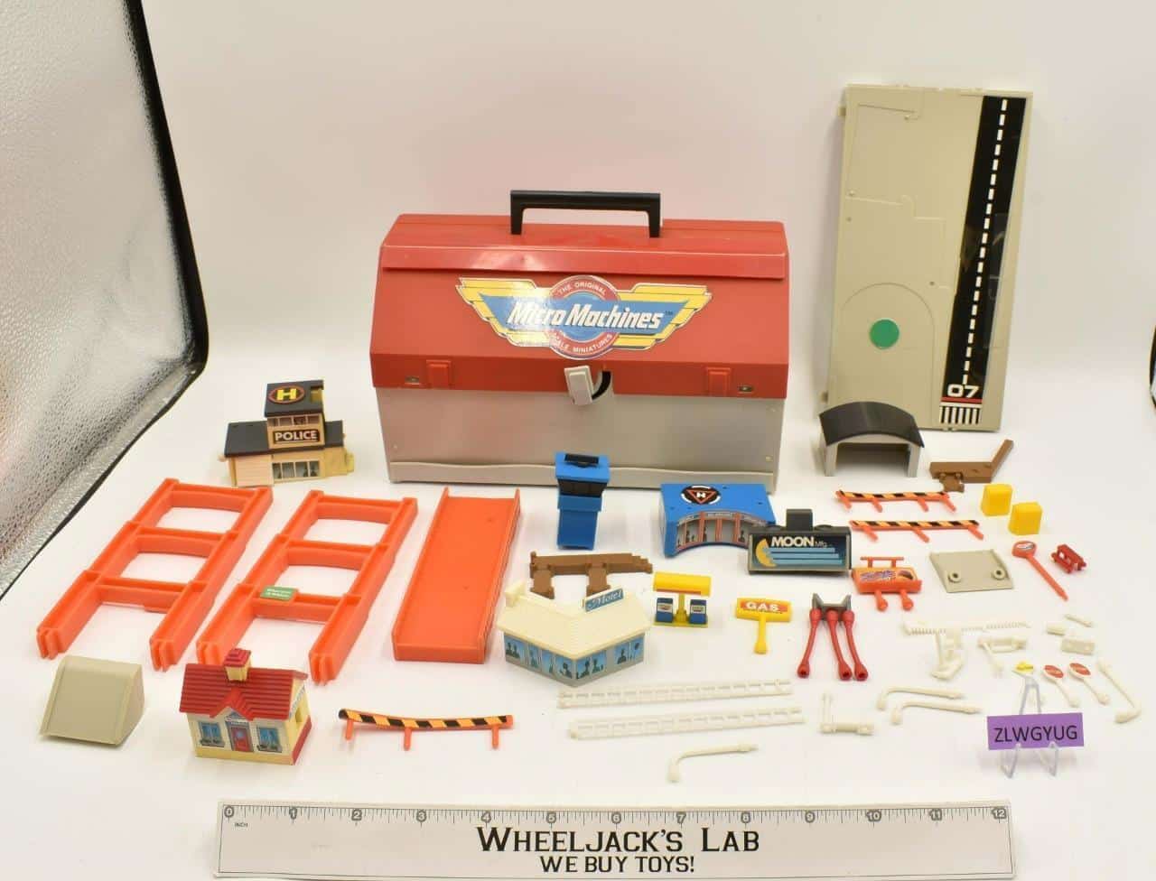 Super City Toolbox Micro Machines 1988 Galoob Carry Playset Case Wheeljack's Lab