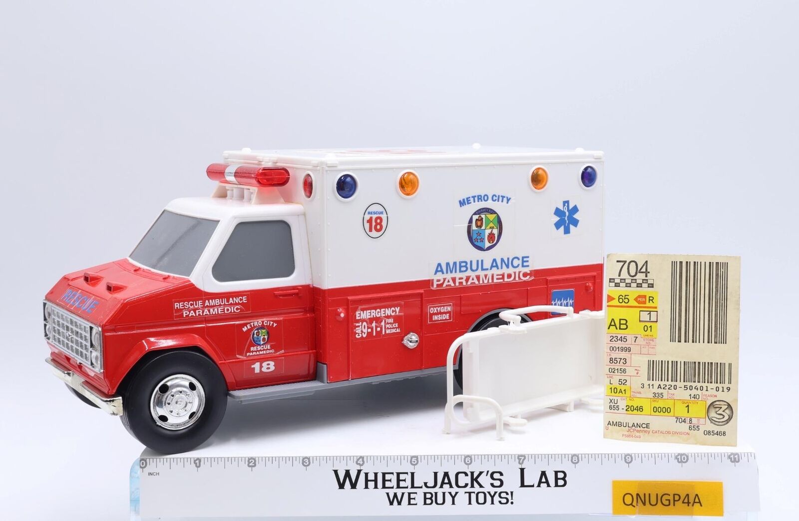 【中古】 Feel the Pain Ambulance TOYCO Friction Car Mini Sound Elgrand Ambulance | eBay