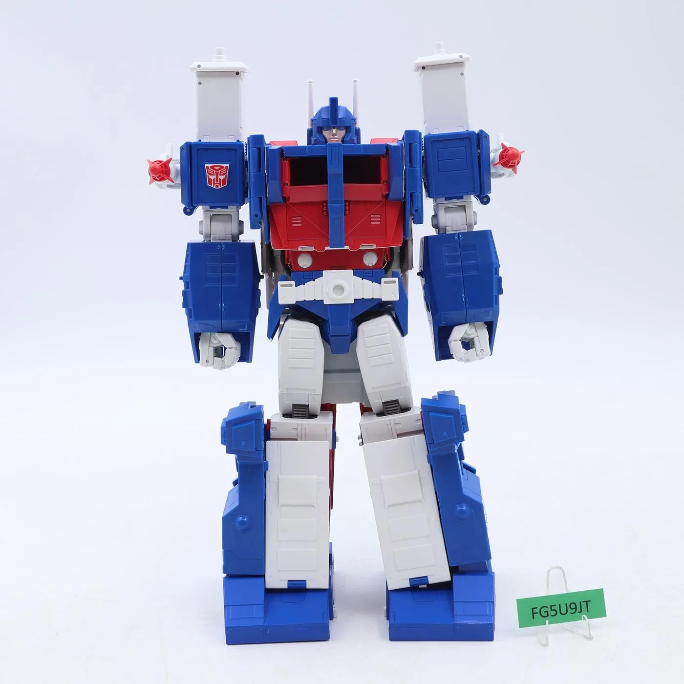 Takara Tomy - トランスフォーマーmpサイバトロン/シティコマンダー ウルトラマグナス MP22 Amazon.com: Transformers Japanese Masterpiece Collection