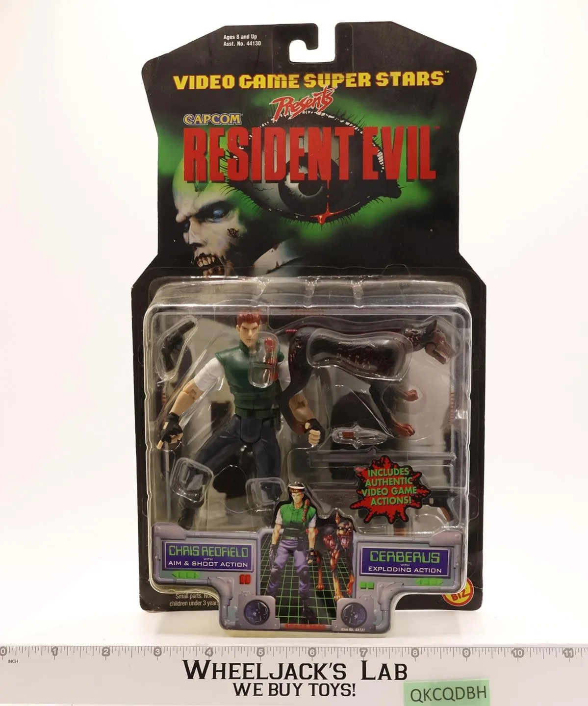 Chris Redfield & Cerberus Resident Evil 1998 ToyBiz Action Figure NEW SEALED