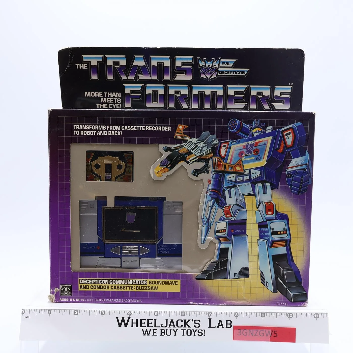 Soundwave/Buzzsaw W/BOX & INSERT 1984 UNUSED STICKERS Vintage G1 Transformers