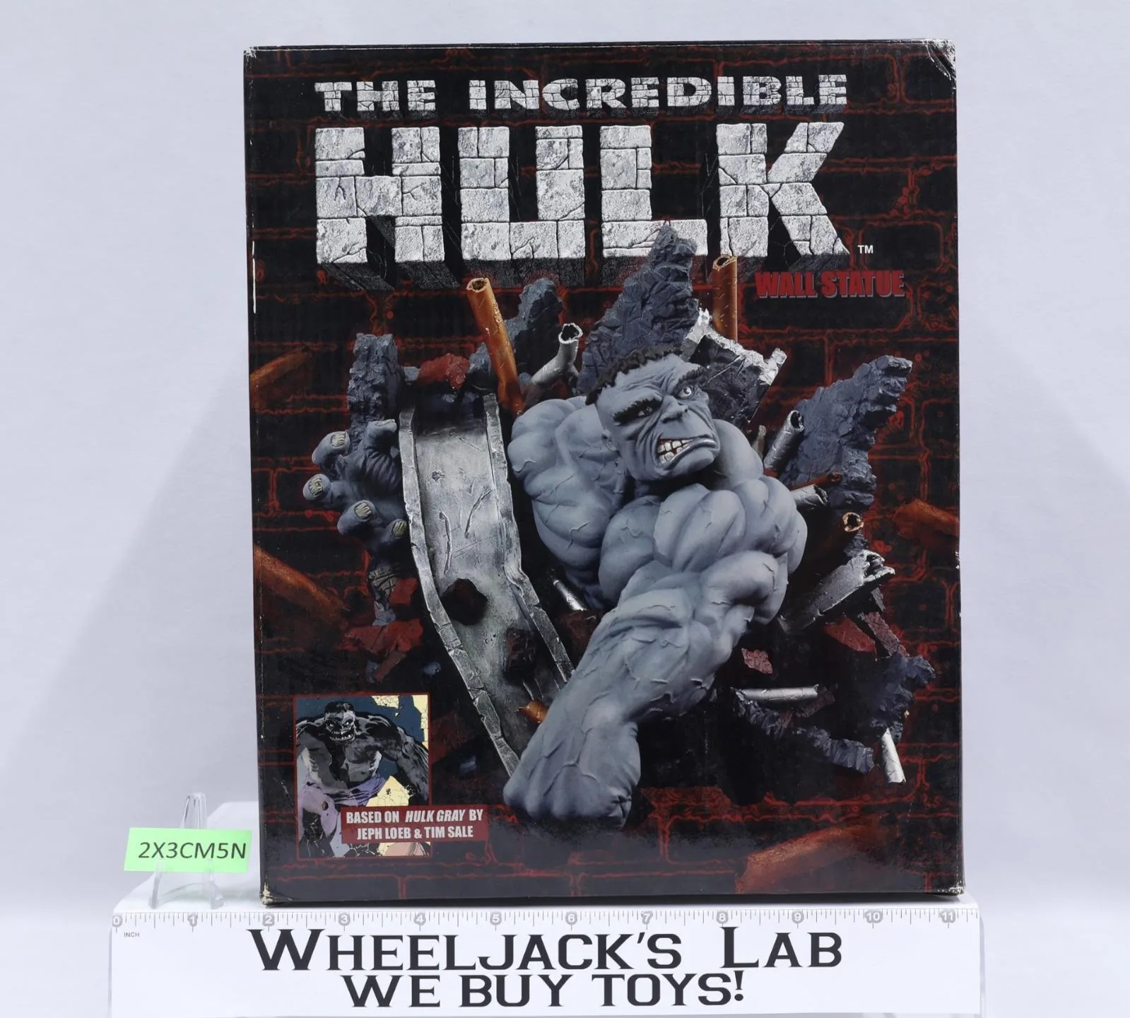 The Incredible Hulk Gray Wall Statue Marvel Universe 2005 Diamond Select Toys