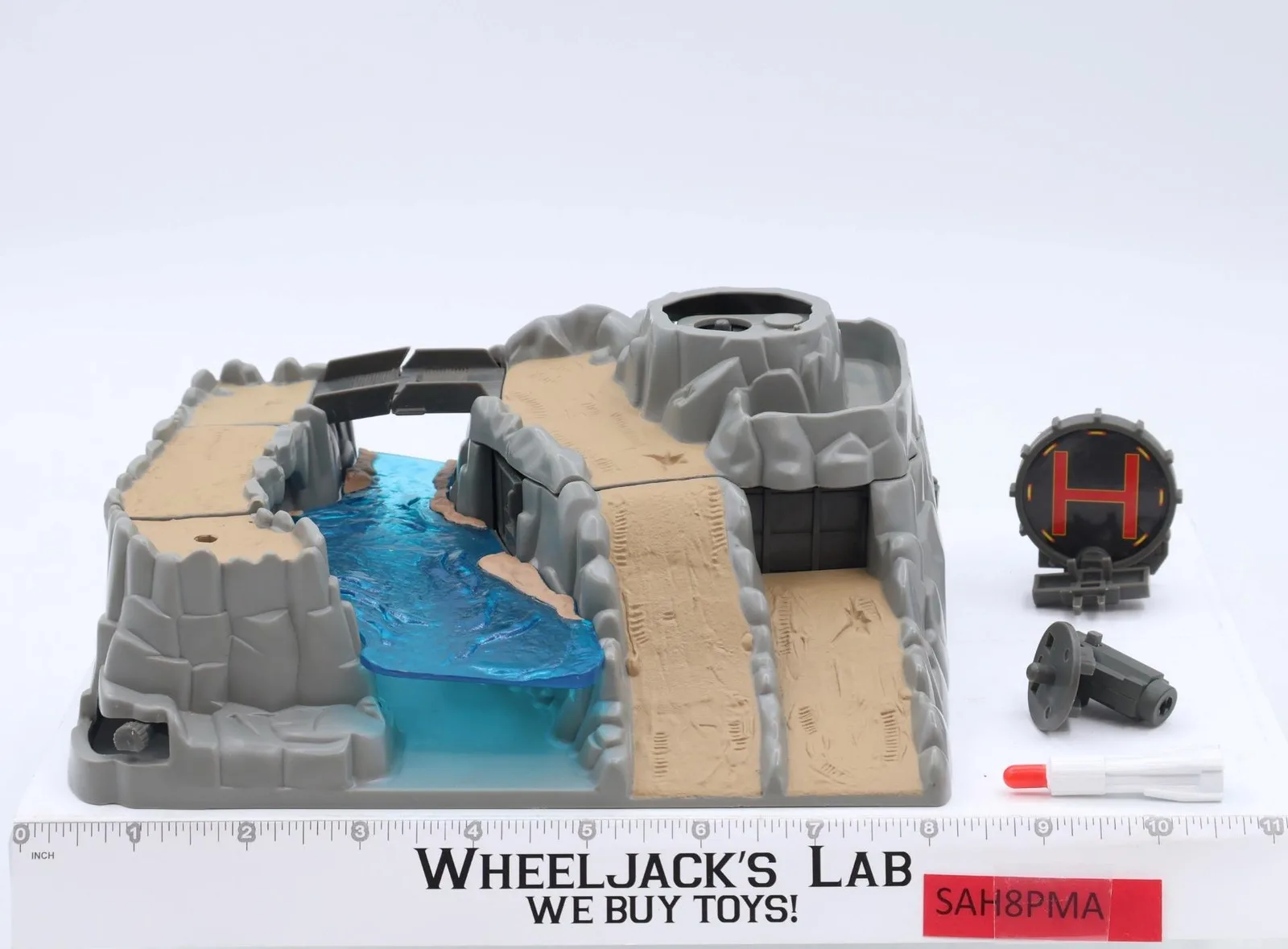 Battle Zone Barracuda Bay Micro Machines Playset