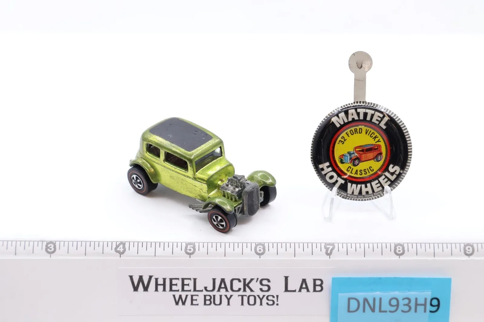 Classic '32 Ford Vicky BUTTON Lime Green 1968 1969 Hot Wheels Mattel Vtg Redline