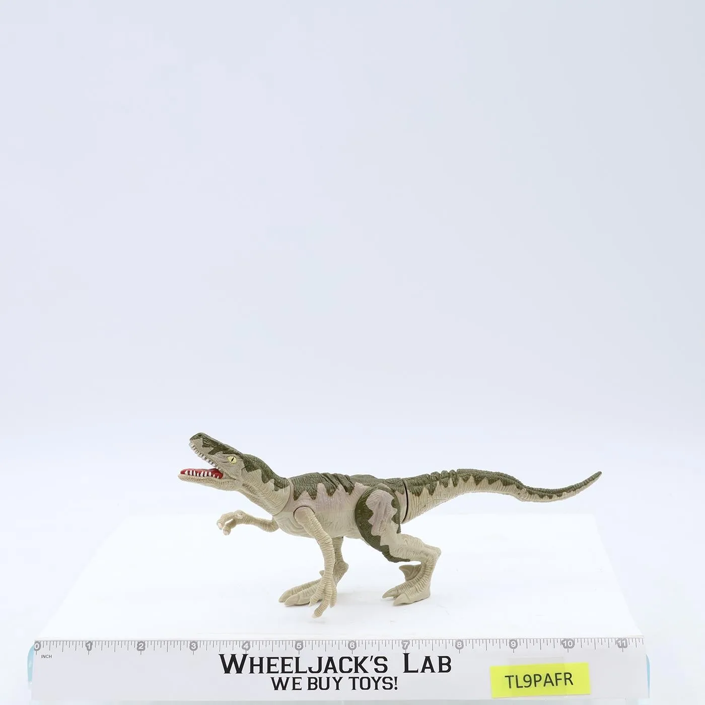 Velociraptor Cyclops Jurassic Park Lost World 1997 Hasbro Dinosaur Action Figure