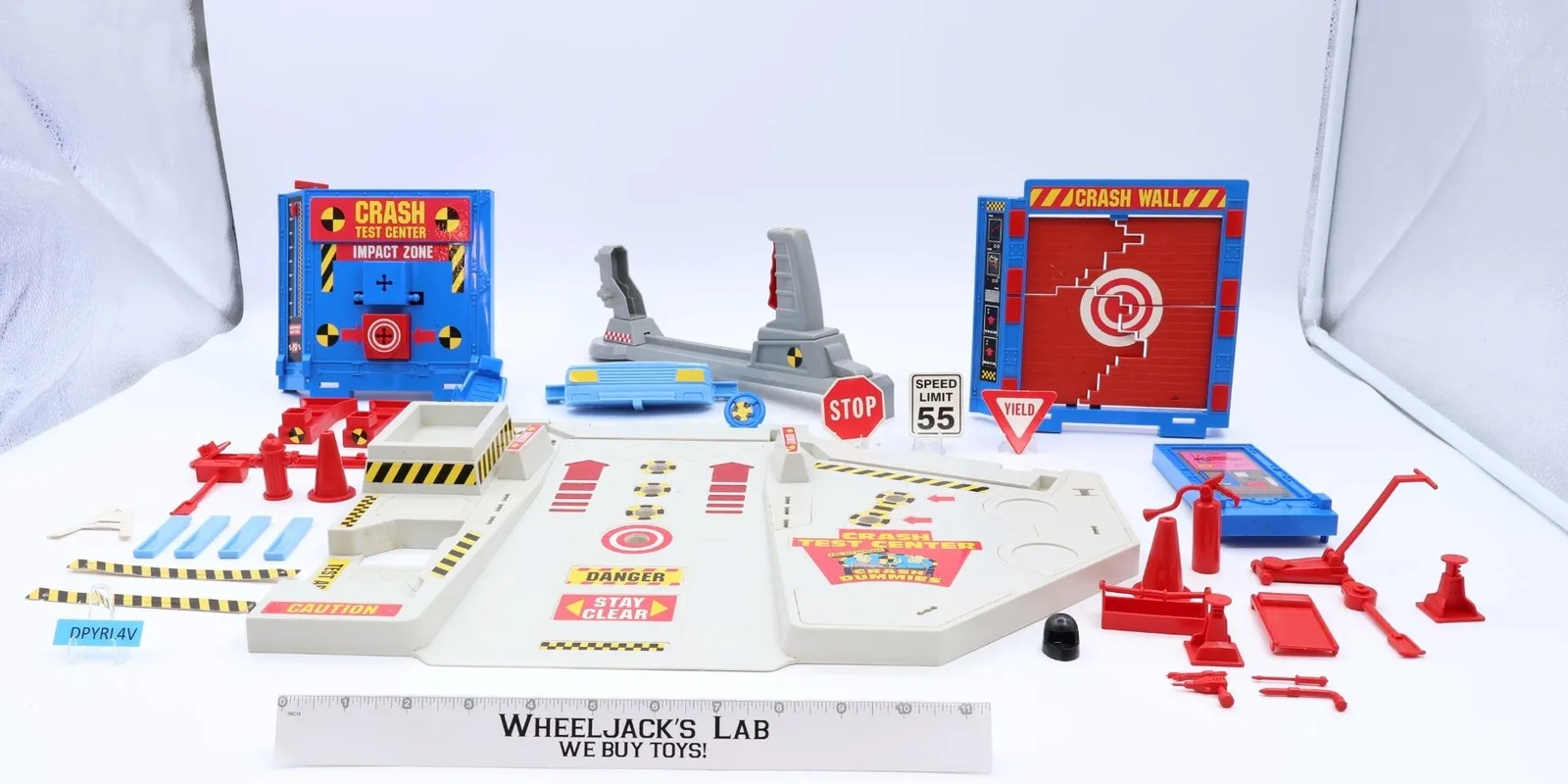 Crash Test Center The Incredible Crash Dummies 1991 Tyco Action Figure Playset