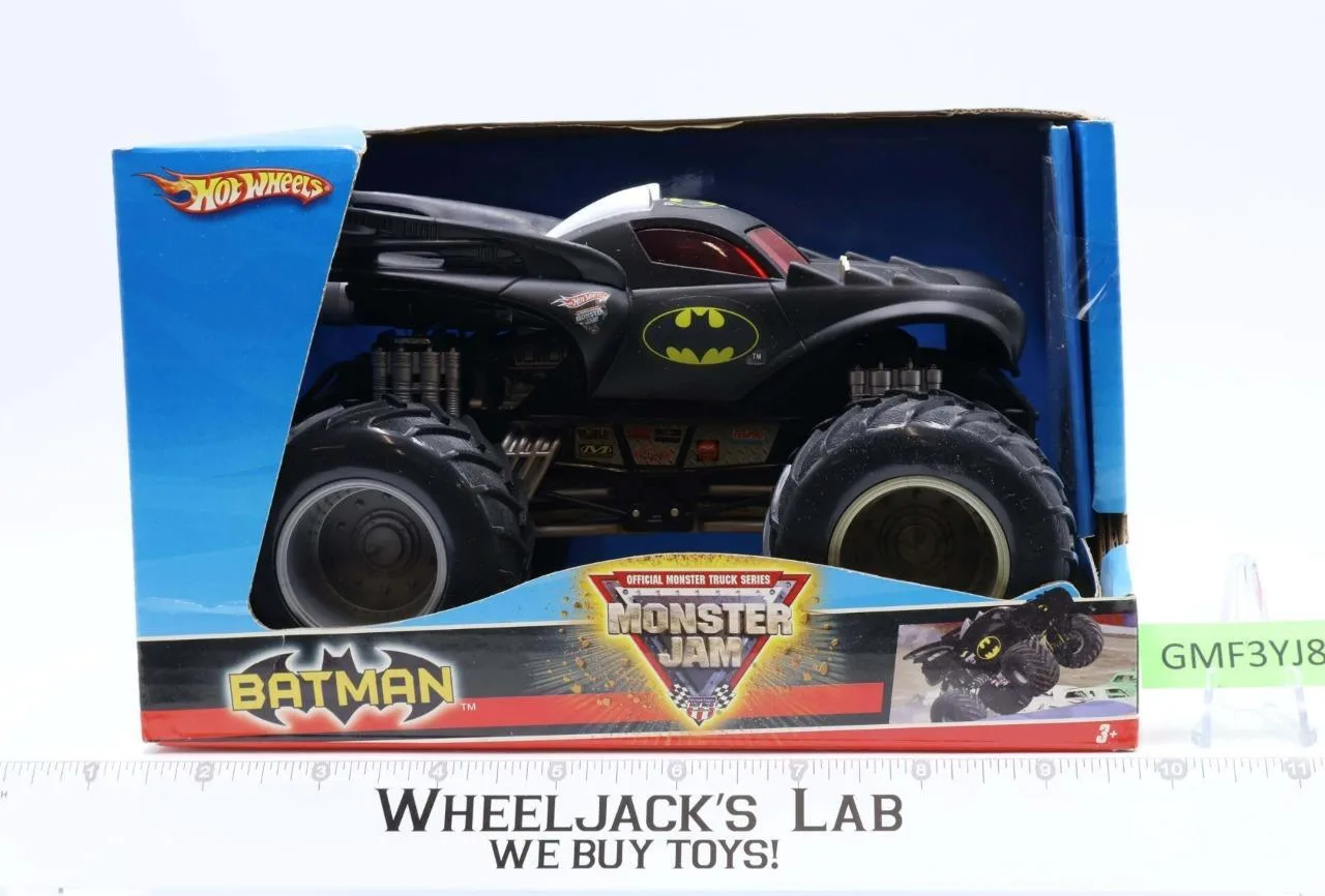 Batman Monster Jam Hotwheels 2008 Mattel 1/12 Scale Vehicle NEW MISP