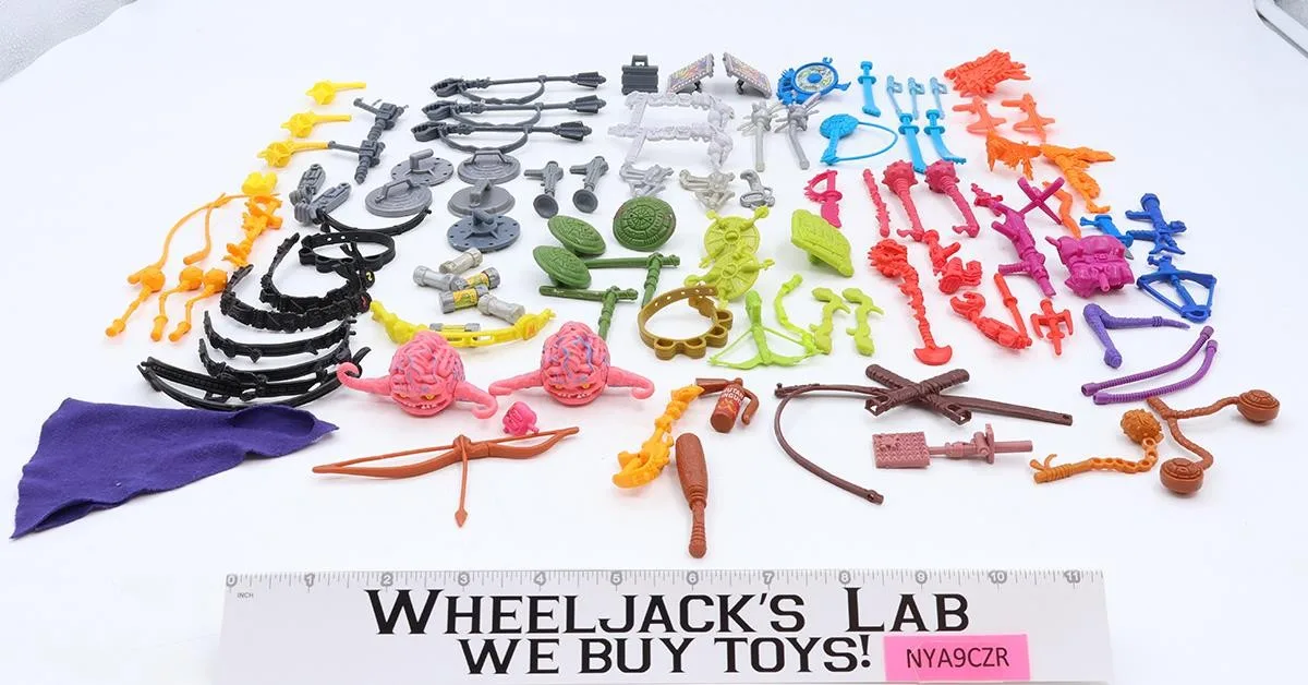 Lot of 109 Teenage Mutant Ninja Turtles TMNT 1980-1990s Accessories Parts Pieces